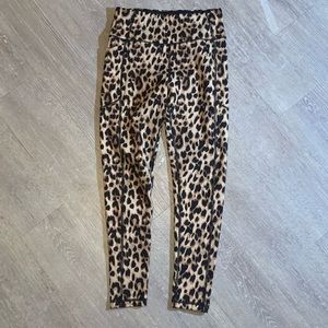Victoria Secret Sport leggings Leopard